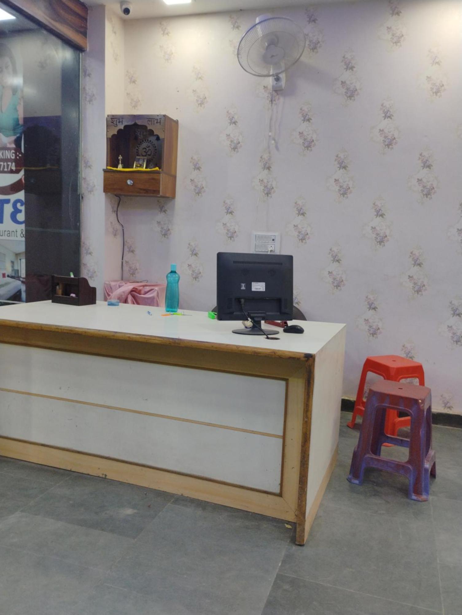 Hotel Shree Ji Greater Noida Esterno foto